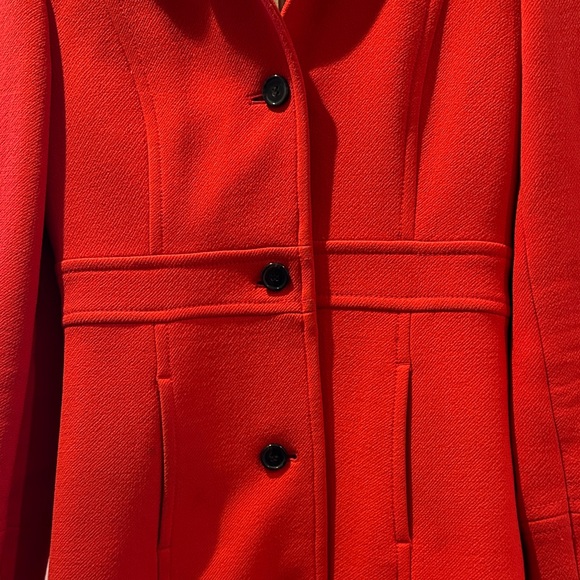 Women's wool thinsate red coat - Picture 3 of 13